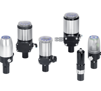 Atuador pneumático vertical em aço inox para automação de válvulas sanitárias industriais, com design compacto e alta durabilidade