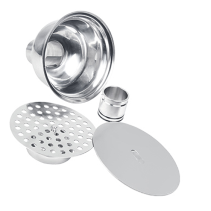 Ralo sanitário de piso em aço inox com grelha removível para drenagem em indústrias de alimentos e farmacêuticas